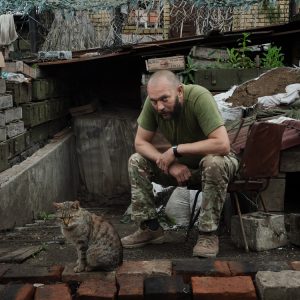 Photo N°4 - Le major Tolik et son chat