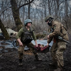 Photo N°16 - Accouchement en première ligne